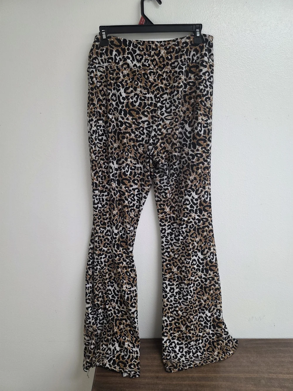 No Boundaries Kids Leopard Flared Leggings in Brown and Black (0693)